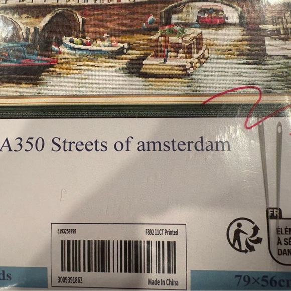 Joy Sunday Cross Stitch Kit #FA350 - Amsterdam Street New - Picture 2 of 6
